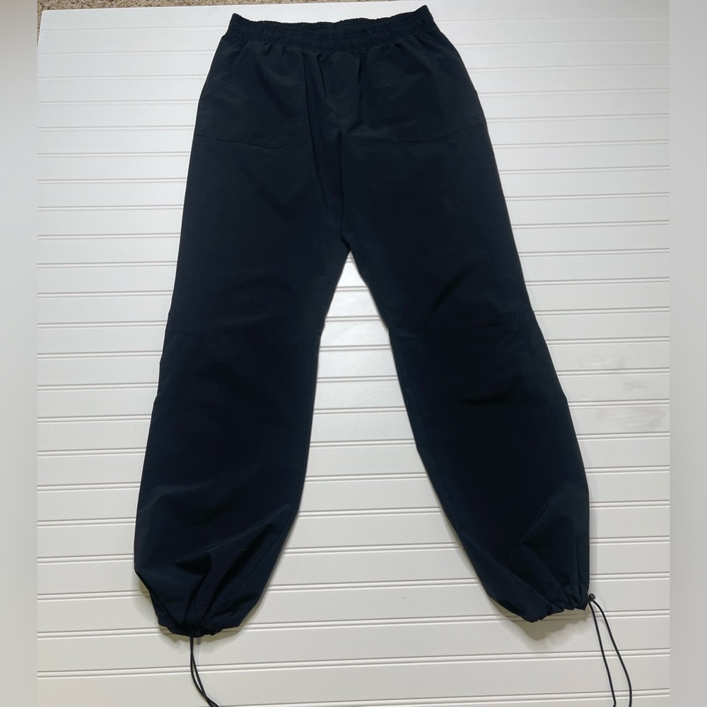 Champion men’s medium lightweight stretchy layer pants